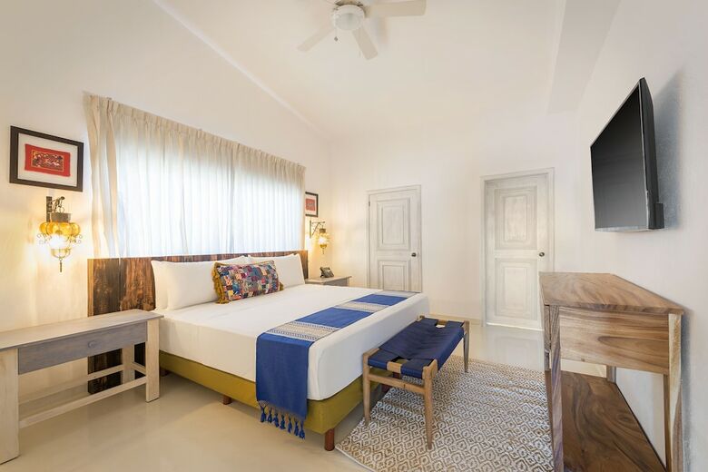 Hotel Mar Del Cabo By Velas Resorts