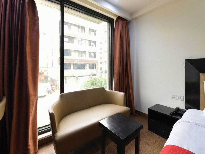 Edition O 30029 Hotel Blue Moon