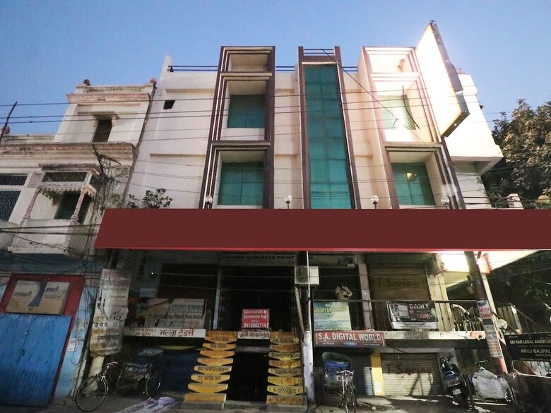 Oyo 23009 Hotel Maxx