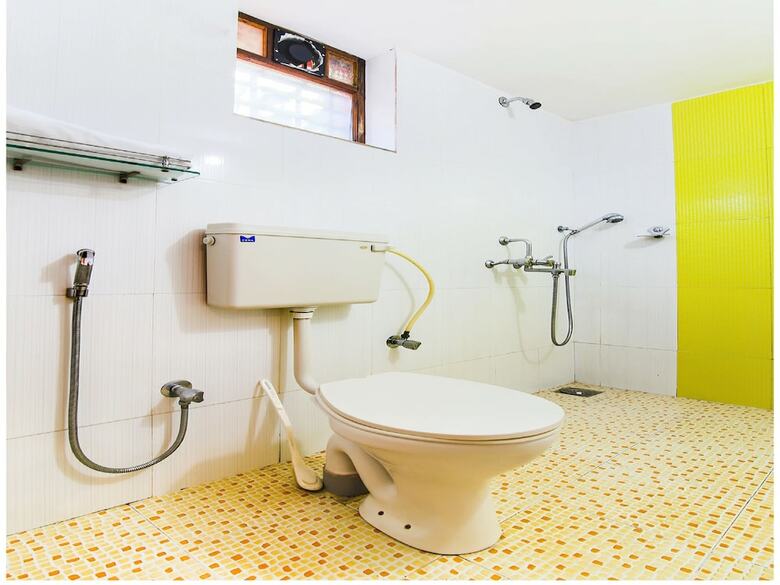 Hotel Oyo 7686 Rose Garden Standard Rooms