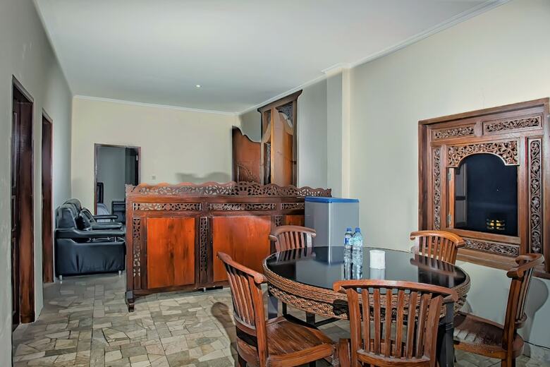 Bed & Breakfast 77 Sunset Plaza