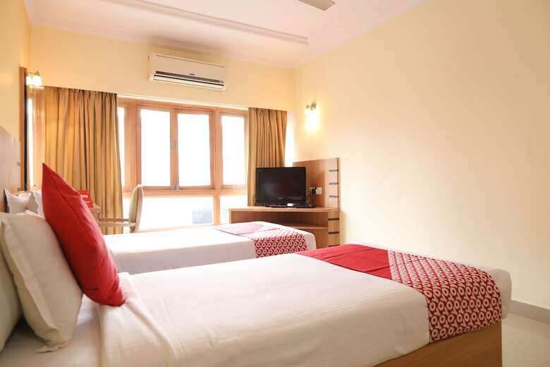 Oyo 16260 Hotel Sunny International