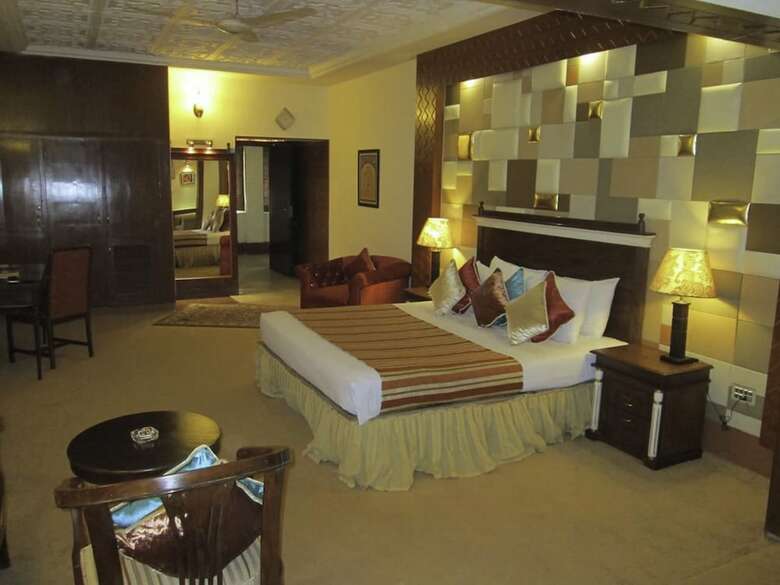 Sheza Inn Hotel Multan