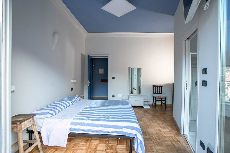 Boulevard 900 - Comfort And Style - Entire Structure 12 Beds