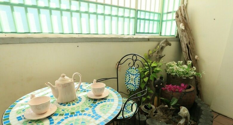 Bed & Breakfast Ho Shan Years