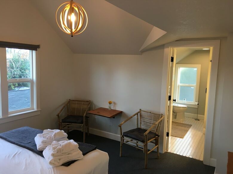 Bed & Breakfast The Alberta Petite Hotel
