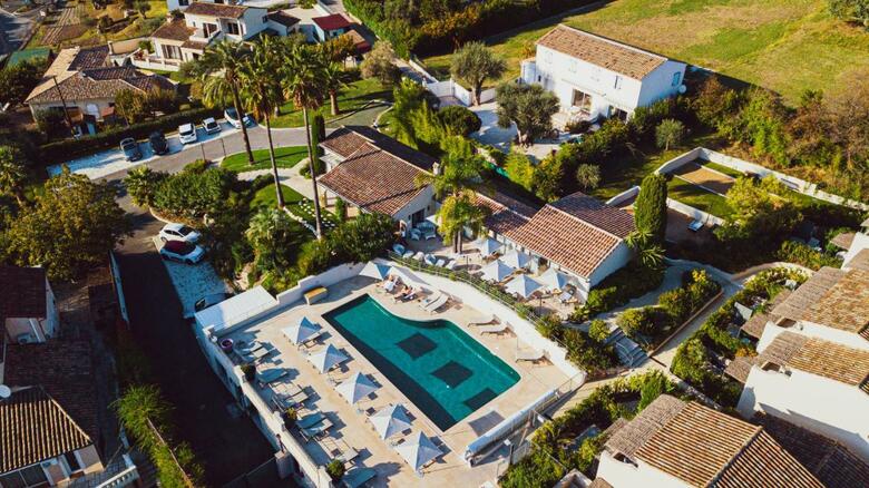 Hotel La Bastide De Biot