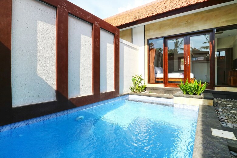 Jukung Villas Kuta