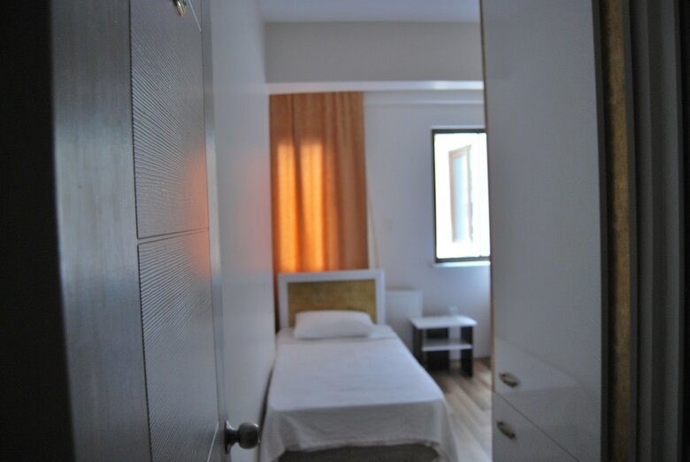 Hotel Demirci Otel