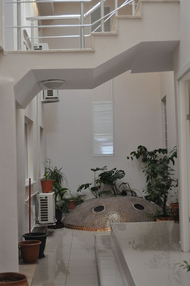 Hotel Demirci Otel