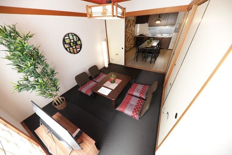 Omotenashi House Part 1 (174-1)