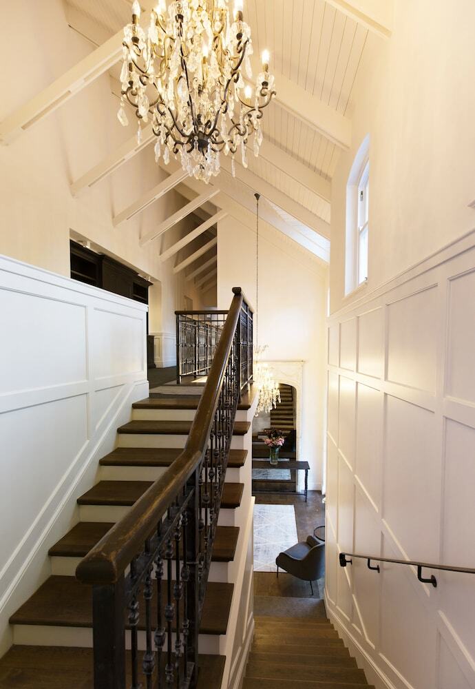 Arambrook Boutique Hotel