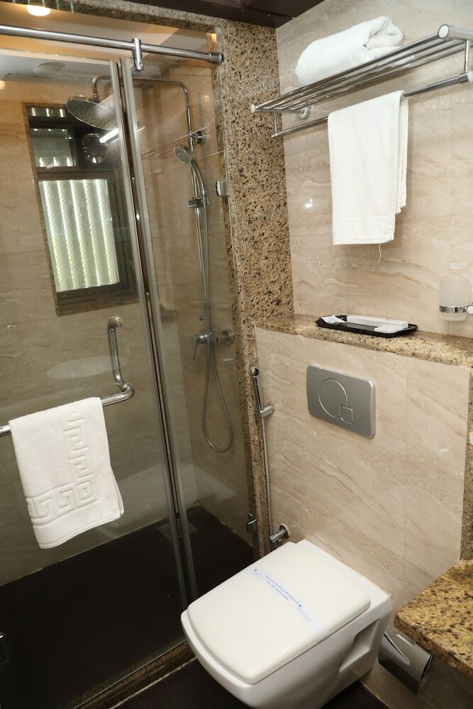 Hotel Anantha Executive Suites