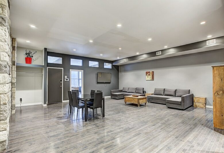 Apartamentos Destination Stays - Loft House Quartier Des Spectacles