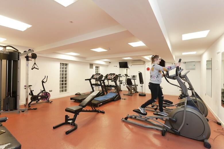 Giga Serviced Apartments