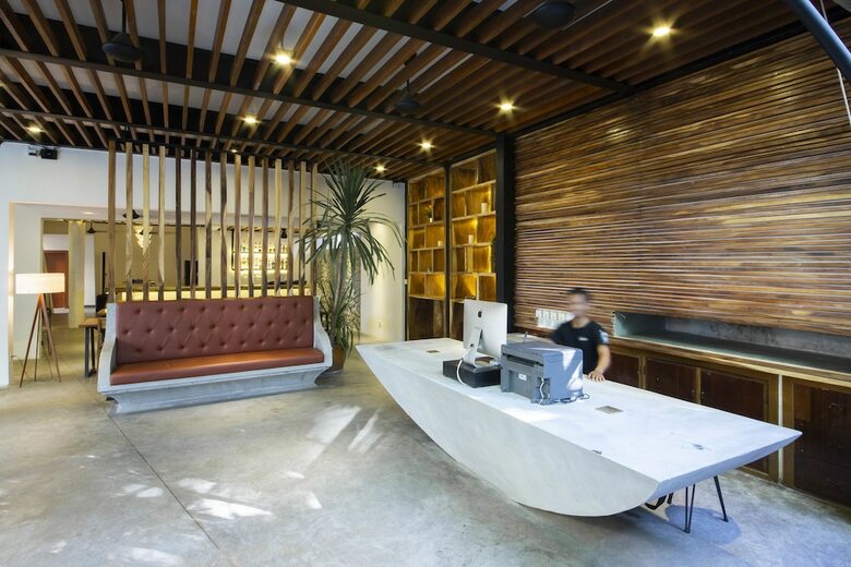Hotel Corduroy
