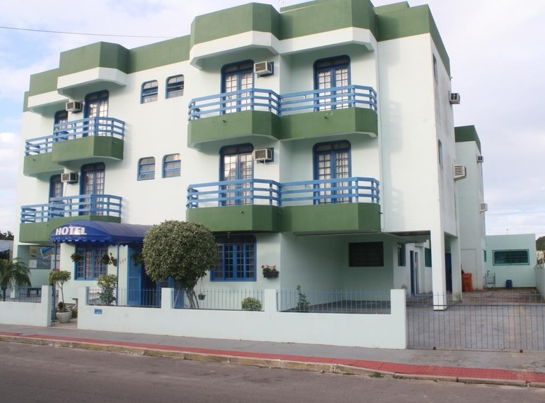 Dom Fish Hotel
