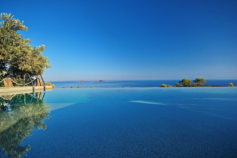 Aparthotel The Infinity 180 Luxury Suites - Adults Only