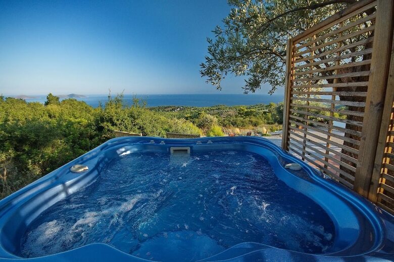 Aparthotel The Infinity 180 Luxury Suites - Adults Only