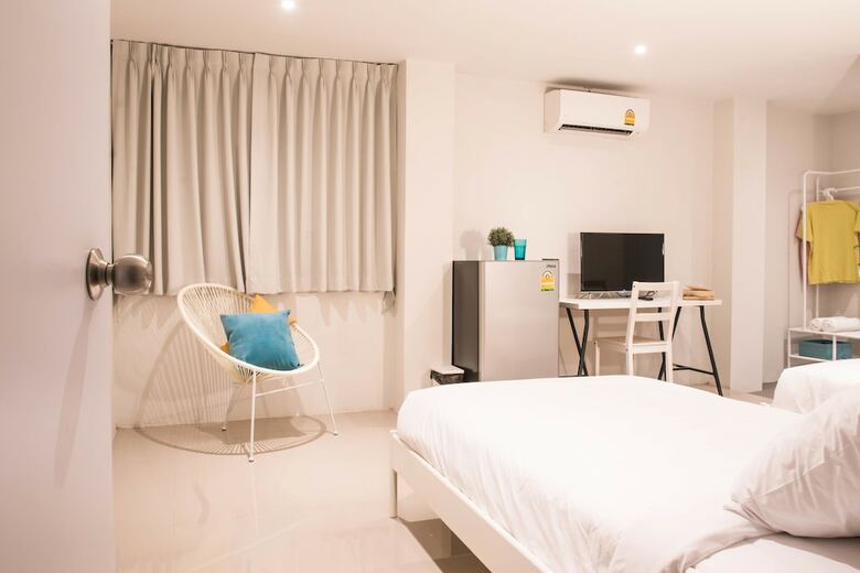 Hostal Bed N Bev Pattaya - Hostel