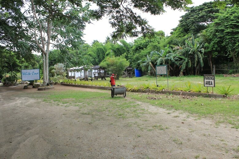 Hotel Laiya White Cove Beach Resort