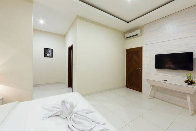 Hotel Paisa Seminyak Living