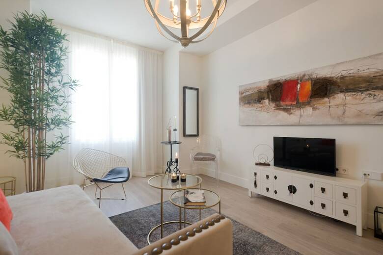 Granada Deluxe Apartments