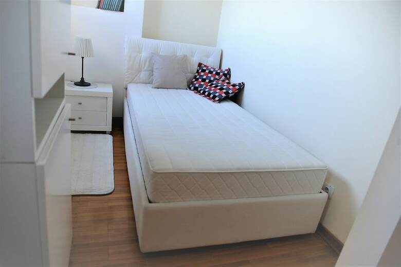 Bella Art Apartments
