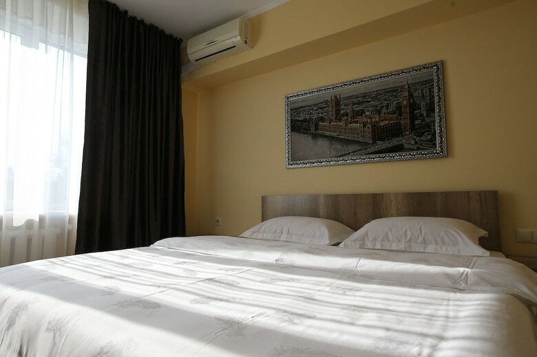 Altai Business Hotel