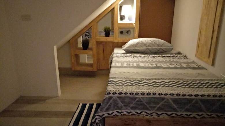 Hotel Blu Cabin Ari Stylish Gay Poshtel