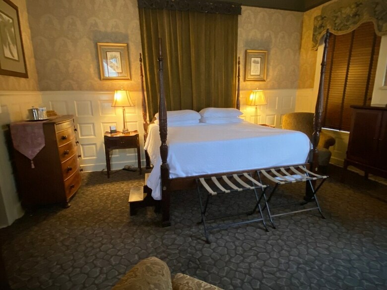 Bed & Breakfast Foley House Inn