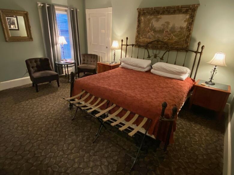 Bed & Breakfast Foley House Inn