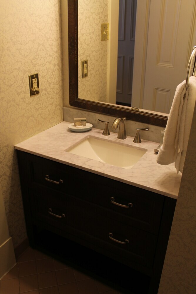 Bed & Breakfast Foley House Inn