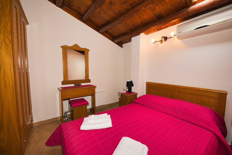 Anemoessa Traditional Village Hotel