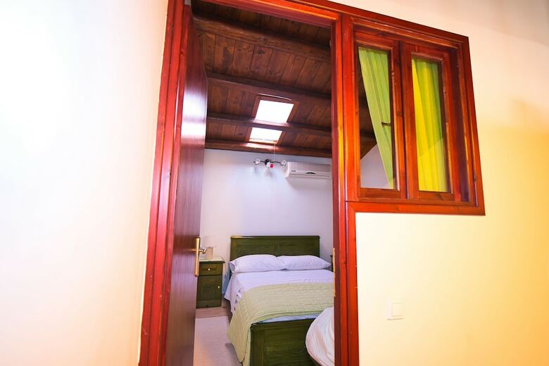 Anemoessa Traditional Village Hotel