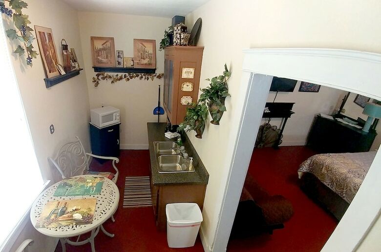 Historic Whiting Hotel Suites