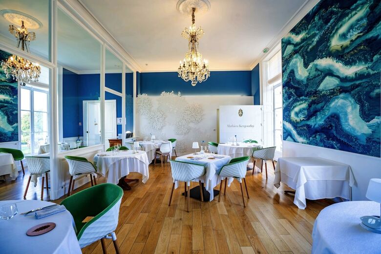 Hotel Mathieu Kergourlay H�tel de Boisgelin