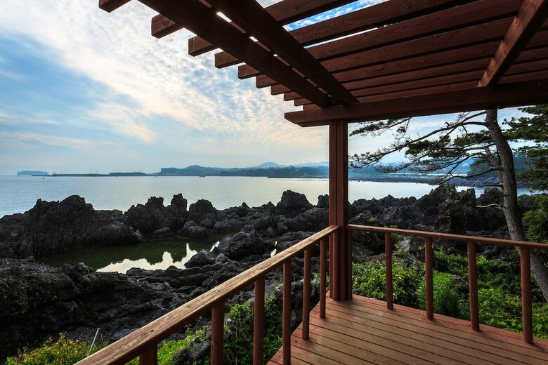 Pension The Bay Jeju Resort
