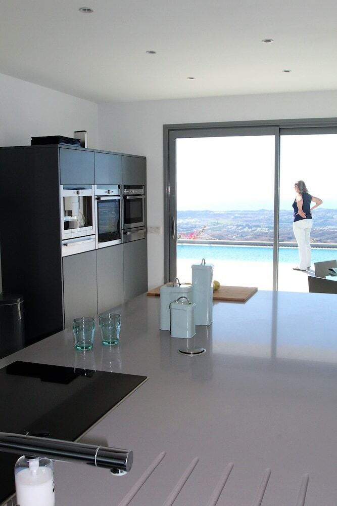 Waterfront Villa Las Golondrinas