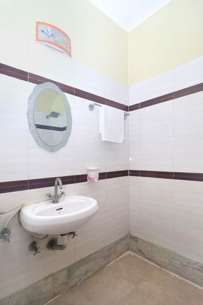 Hotel Gurjeet Guest House