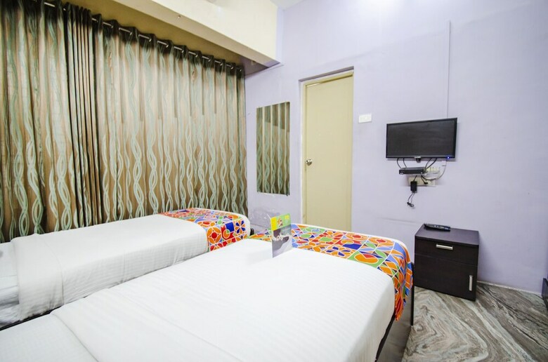 Hotel Fabexpress Lunkad Heritage