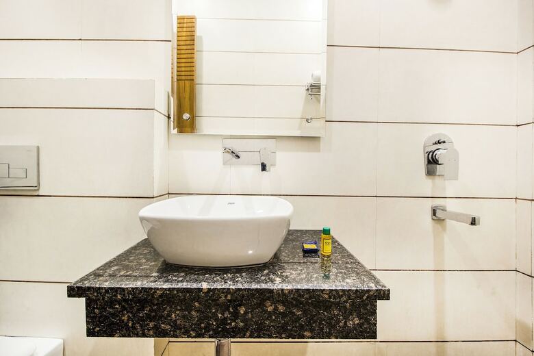Fabhotel Kk Continental