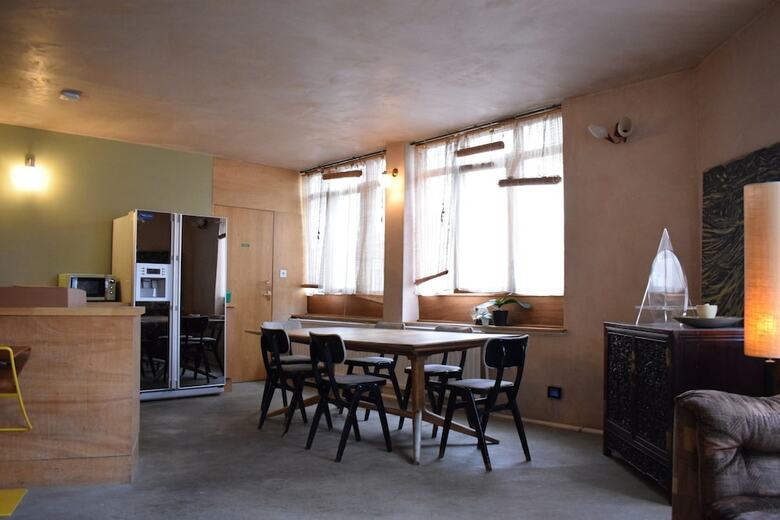 1 Bedroom Camberwell Apartment