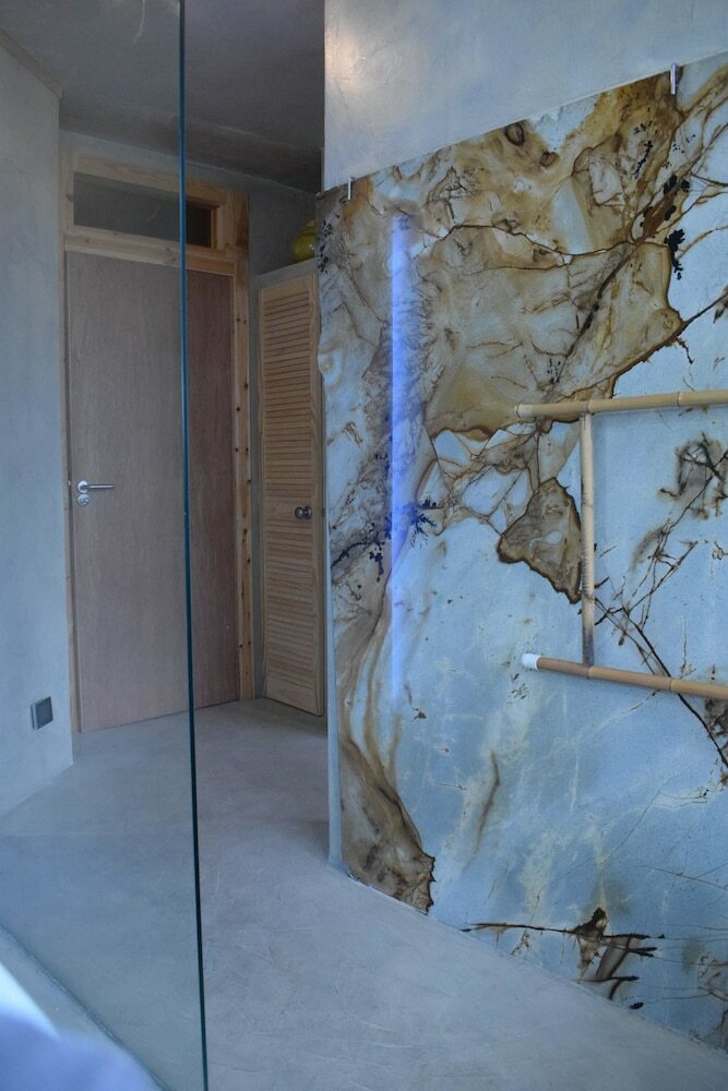 1 Bedroom Camberwell Apartment