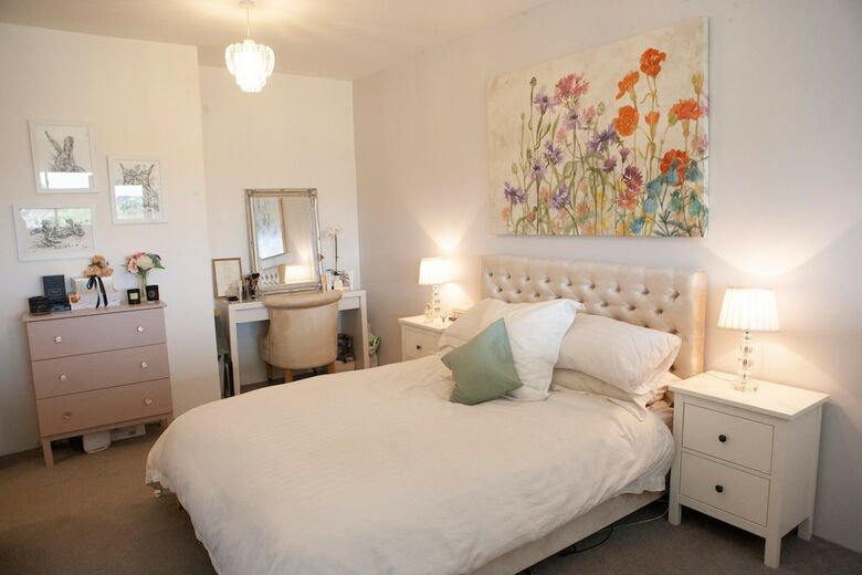 2 Bedroom Apartment Near Airport