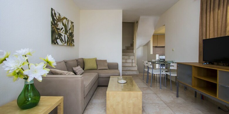 Akrogiali Villas I