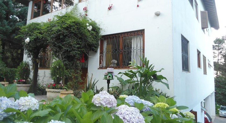 Hostal Pousada Do Lago Gramado