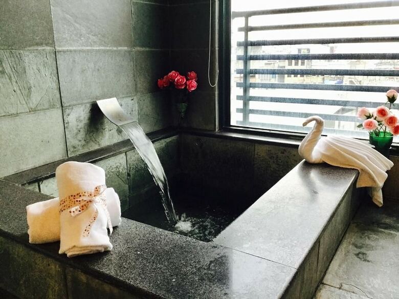 Spoon Hotspring Hotel