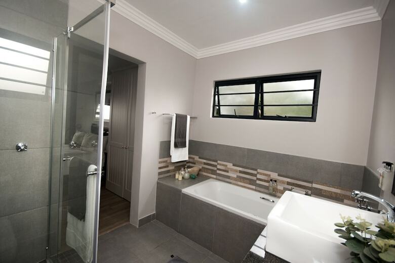 Hotel Hillside Guesthouse