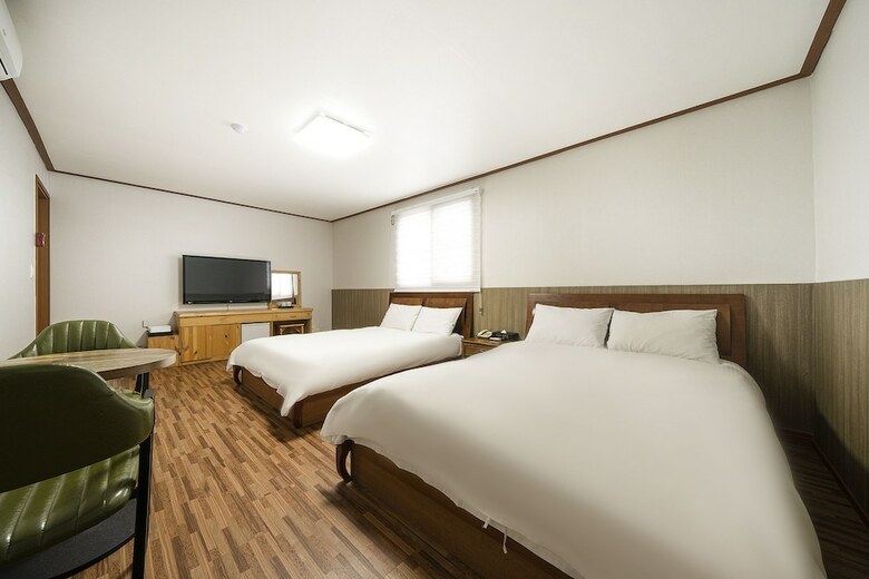 Fantastic Ocean View Sydney Hotel